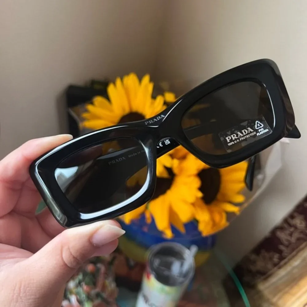 SALE 🌻PRADA cat eye spr13z sunglasses 🌸 - Picture 10 of 16